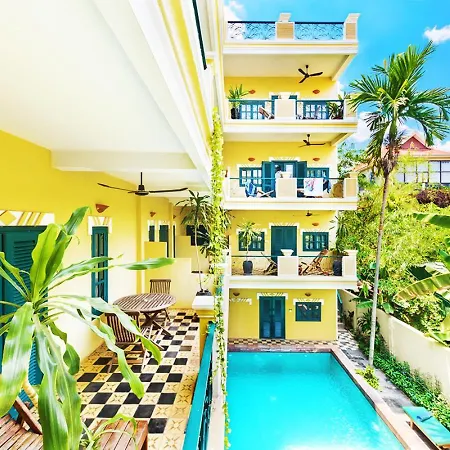 Golden Banana Residence