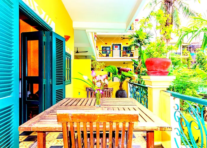 Hotel Golden Banana 4*