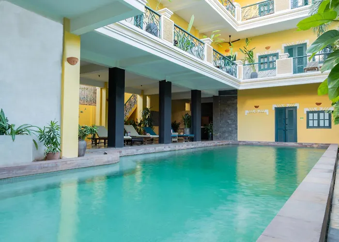 Golden Banana Siem Reap