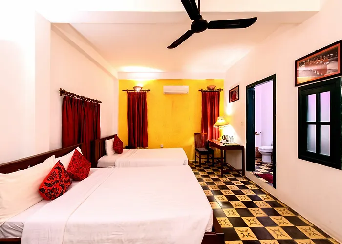 Hotel Golden Banana 4*