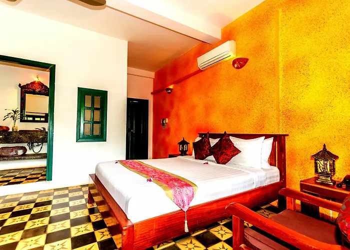Golden Banana Siem Reap